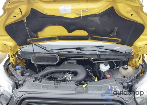 2015 Ford Transit-250 z USA, uszkodzony, nr VIN 1FTNR1CM7FKB19631